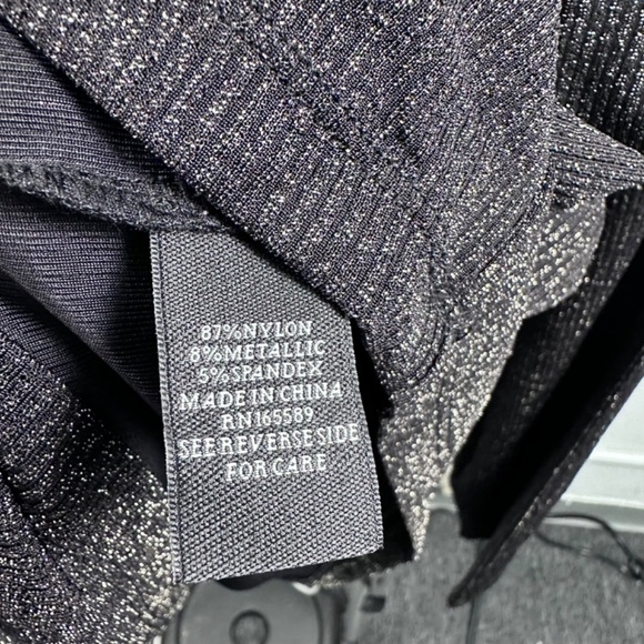 La Joie Sparkly Black Long Sleeve Turtleneck Size 3X - Picture 3 of 8